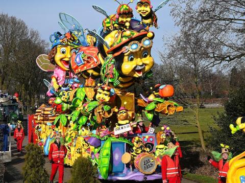 CV Mander wint Papsleef’n Wisselbokaal 2026 na indrukwekkende optocht